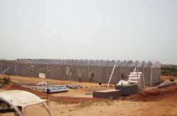 Հանքավայրում բանվորական խցիկների կառուցում Սենեգալում